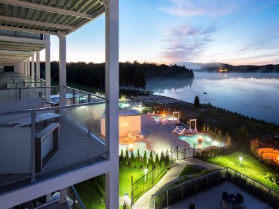 https://www.clubsocialloreal.ca/wp-content/uploads/2020/11/esterel-hotel-emotion-spa-nordique-soir-400x300-1.jpg